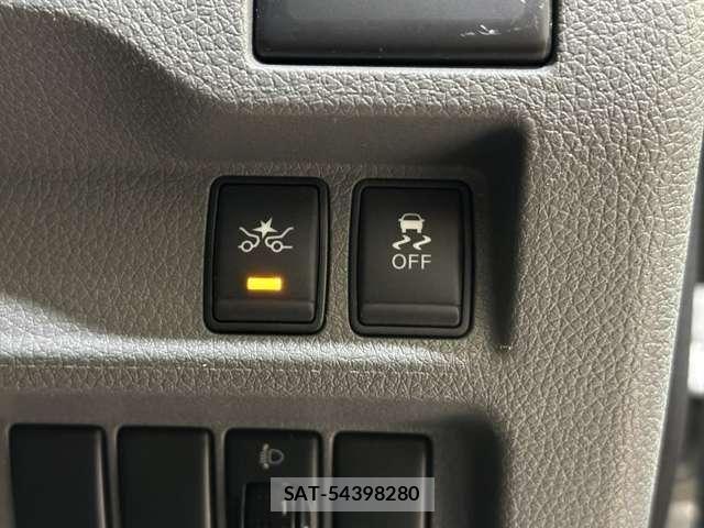 Nissan NV350 Caravan 2021-08 8797020-11