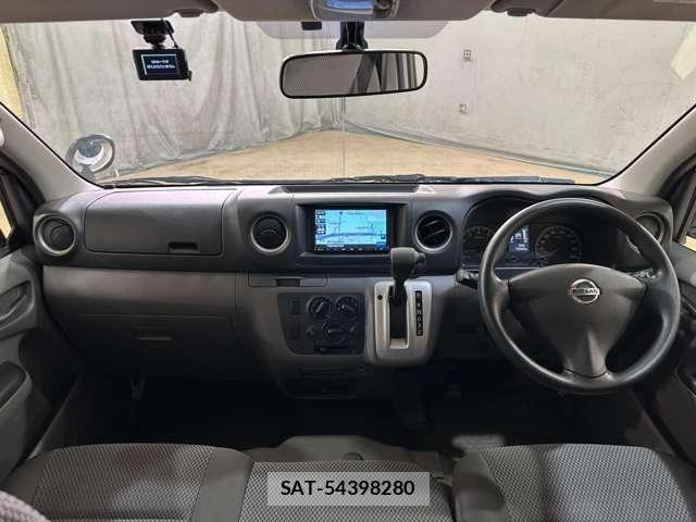 Nissan NV350 Caravan 2021-08 8797020-14