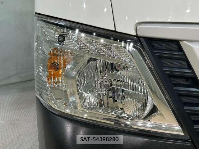 Nissan NV350 Caravan 2021-08 8797020-26