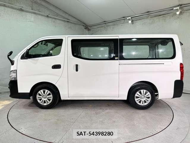 Nissan NV350 Caravan 2021-08 8797020-7