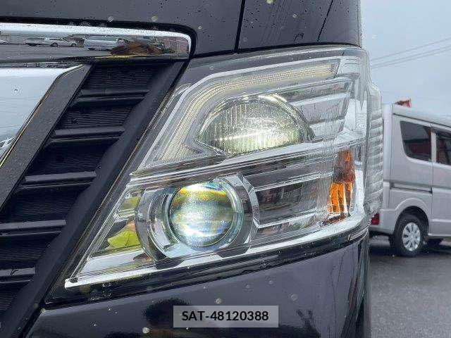 Nissan NV350 Caravan 2021-06 8830928-17