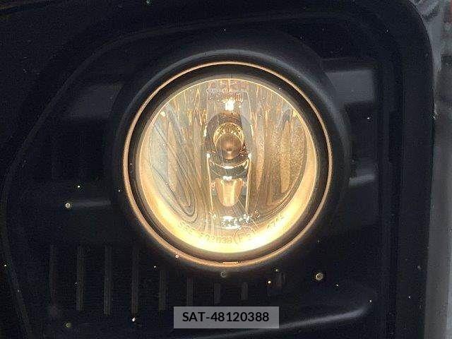Nissan NV350 Caravan 2021-06 8830928-18