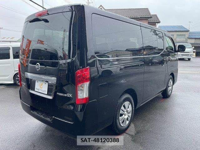 Nissan NV350 Caravan 2021-06 8830928-23