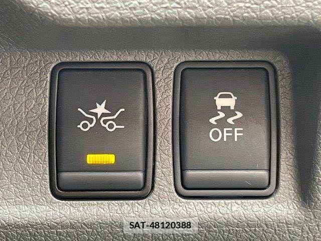 Nissan NV350 Caravan 2021-06 8830928-8