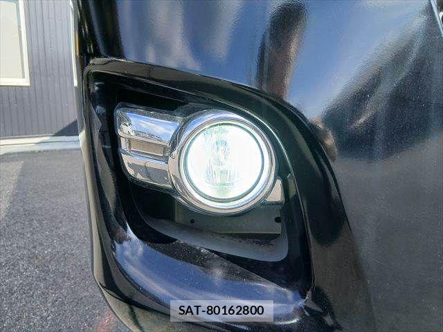 Nissan NV350 Caravan 2016-07 8830930-11