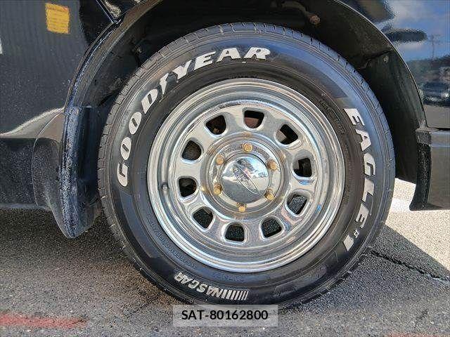 Nissan NV350 Caravan 2016-07 8830930-12