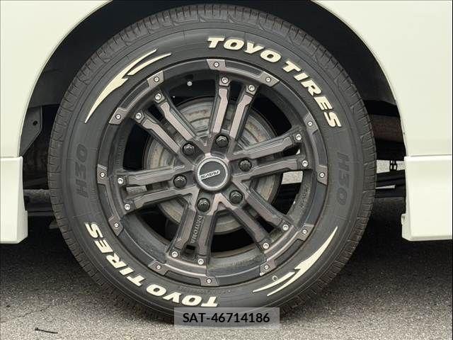 Nissan NV350 Caravan 2017-10 8830927-20