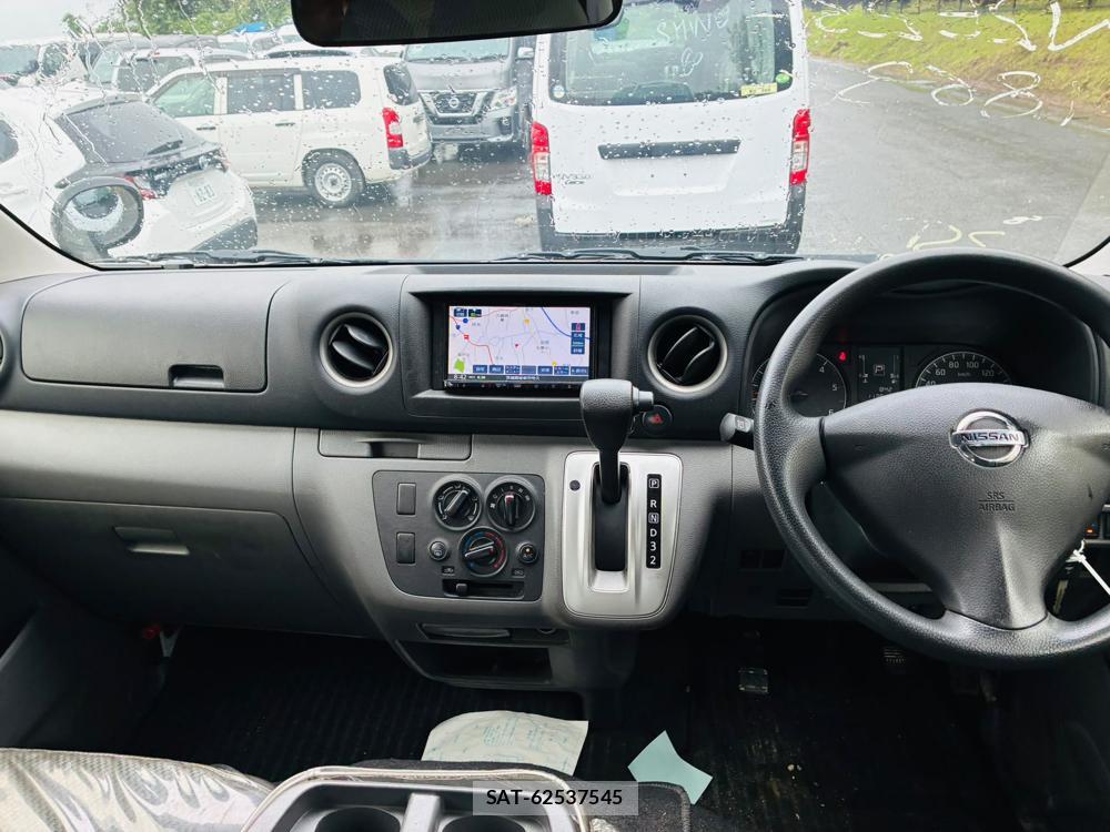 Nissan NV350 Caravan 2020-06 7534194-12
