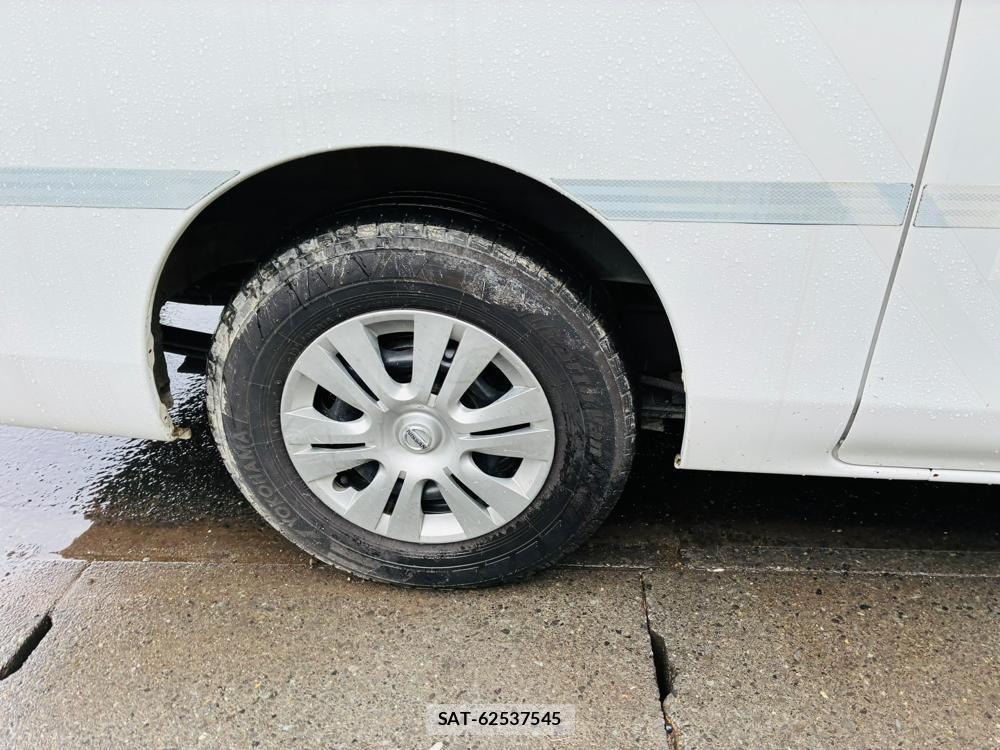 Nissan NV350 Caravan 2020-06 7534194-25