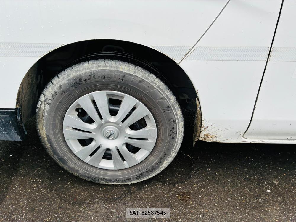Nissan NV350 Caravan 2020-06 7534194-27