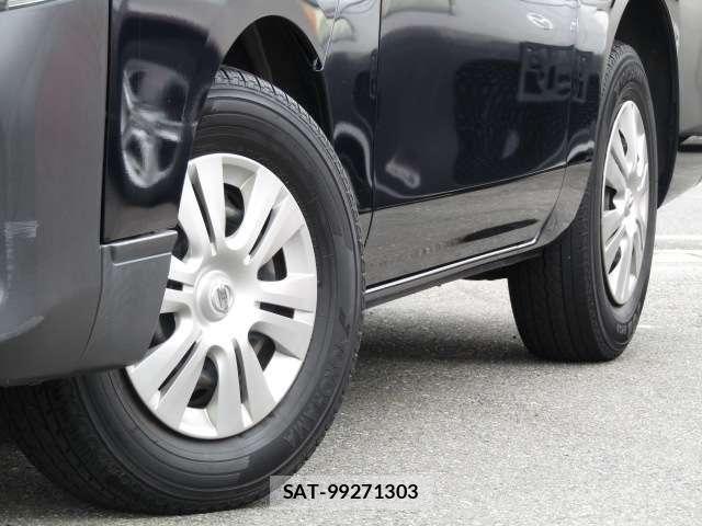 Nissan NV350 Caravan 2021-02 8830929-13