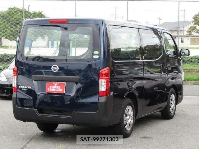Nissan NV350 Caravan 2021-02 8830929-15
