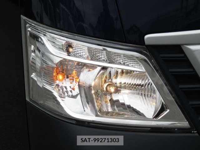 Nissan NV350 Caravan 2021-02 8830929-23
