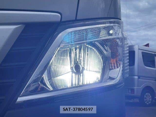 Nissan NV350 Caravan 2019-07 8850265-18
