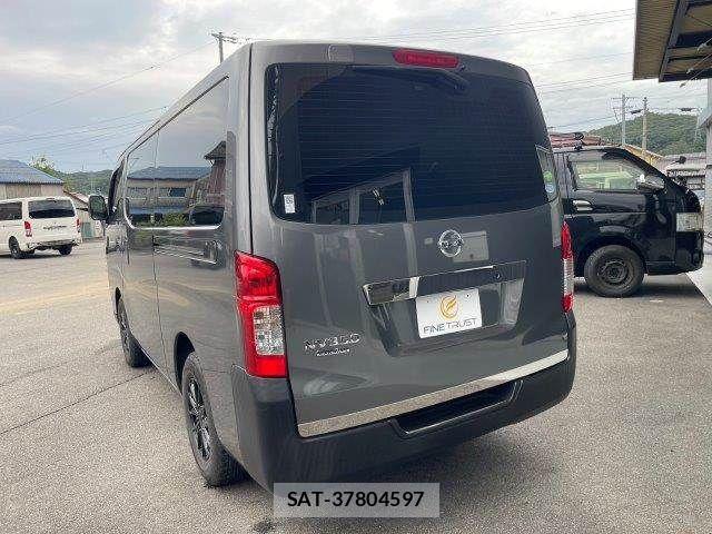 Nissan NV350 Caravan 2019-07 8850265-26