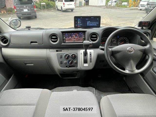 Nissan NV350 Caravan 2019-07 8850265-2