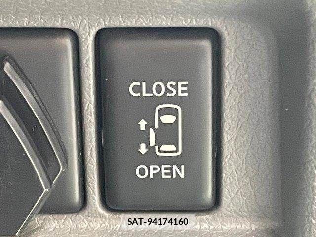 Nissan NV350 Caravan 2020-09 8850264-9
