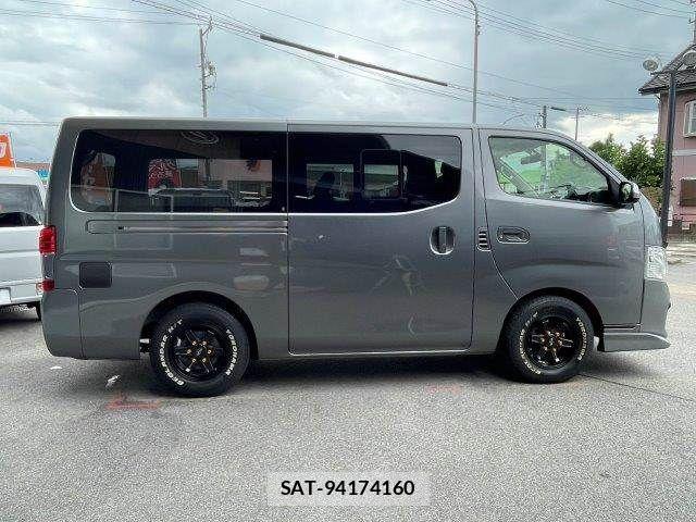 Nissan NV350 Caravan 2020-09 8850264-22