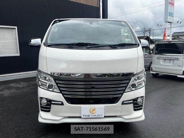 Nissan NV350 Caravan 2019-03 8850266-13