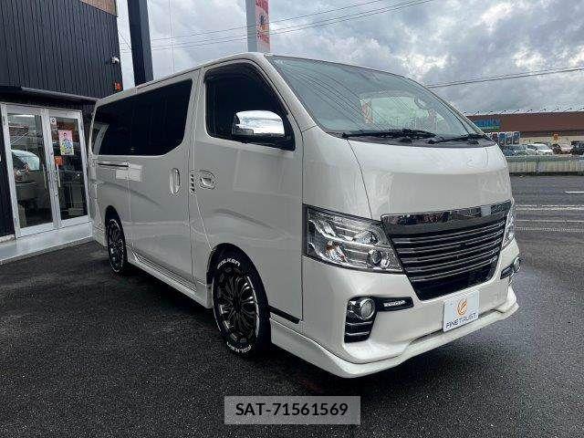 Nissan NV350 Caravan 2019-03 8850266-14
