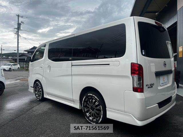 Nissan NV350 Caravan 2019-03 8850266-18