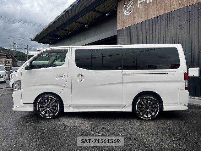 Nissan NV350 Caravan 2019-03 8850266-19