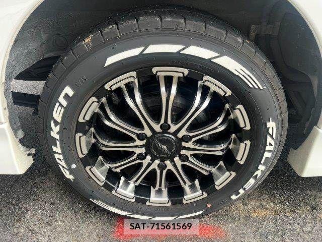 Nissan NV350 Caravan 2019-03 8850266-23