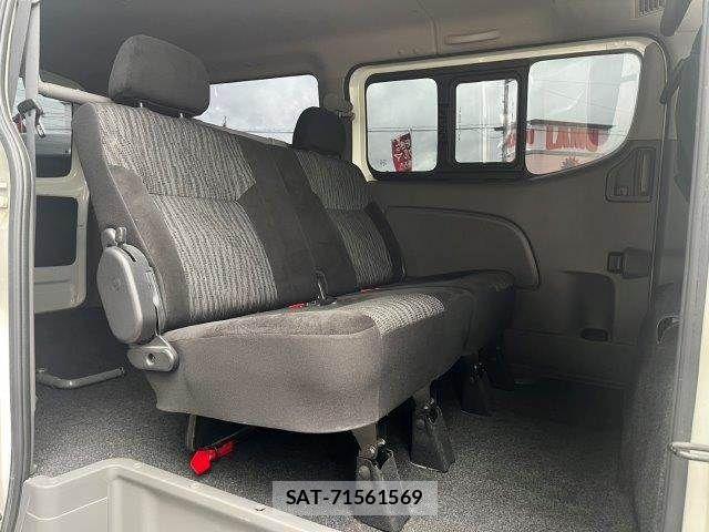 Nissan NV350 Caravan 2019-03 8850266-7