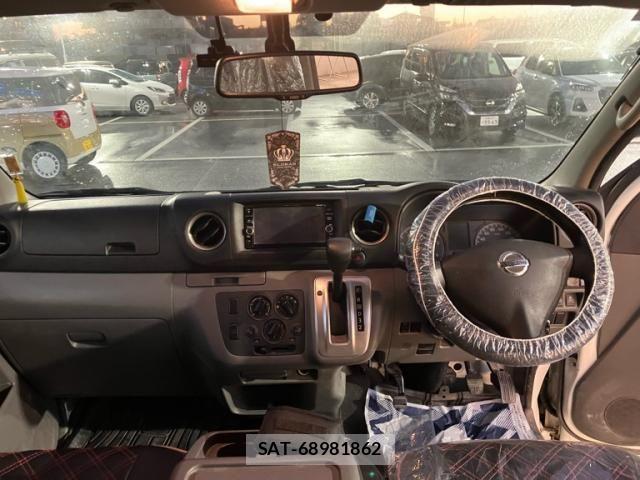 Nissan NV350 Caravan 2018-09 8871761-24