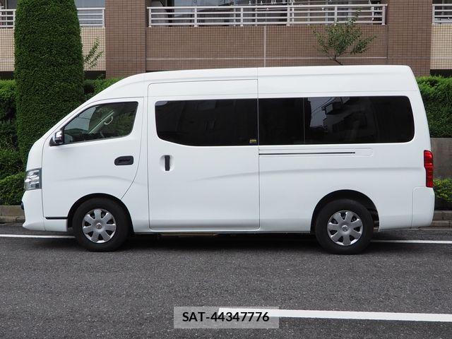 Nissan NV350 Caravan 2021-02 8871757-19