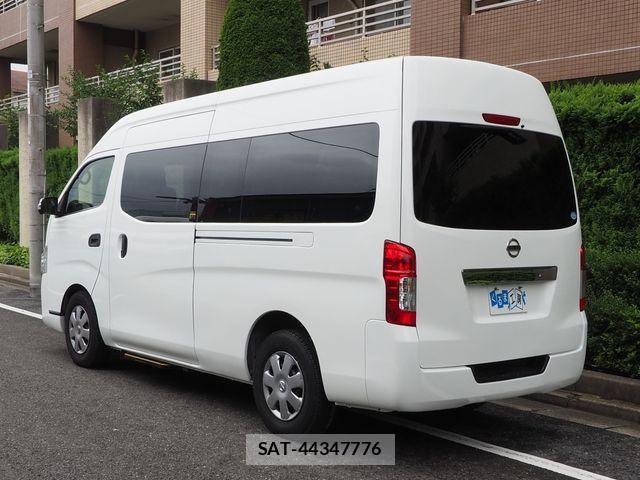 Nissan NV350 Caravan 2021-02 8871757-21