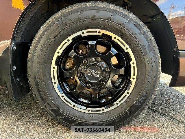 Nissan NV350 Caravan 2020-03 8871759-15