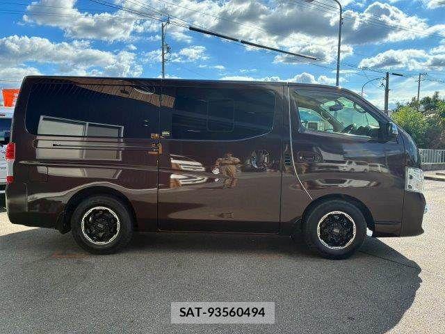 Nissan NV350 Caravan 2020-03 8871759-18