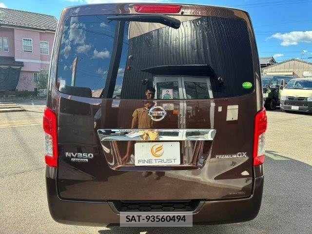 Nissan NV350 Caravan 2020-03 8871759-20