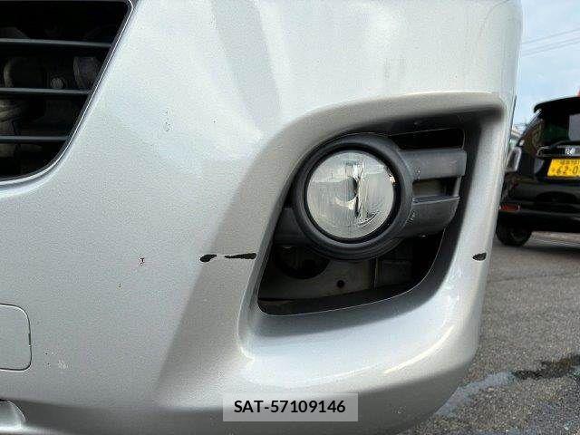 Nissan NV350 Caravan 2016-06 8881377-22