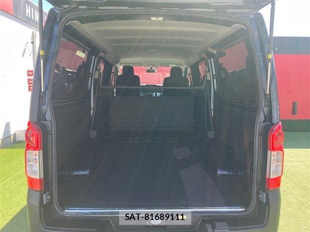 Nissan NV350 Caravan 2021-03 8881372-15