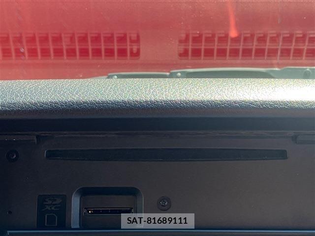 Nissan NV350 Caravan 2021-03 8881372-28