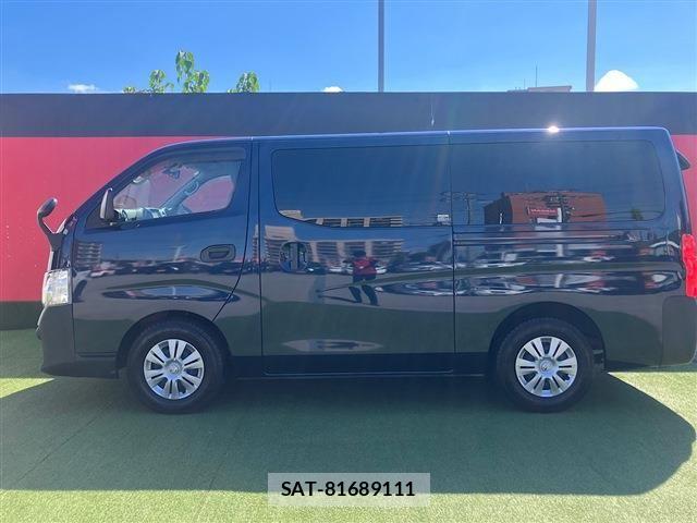 Nissan NV350 Caravan 2021-03 8881372-4