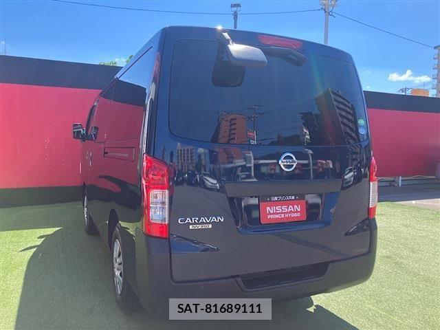 Nissan NV350 Caravan 2021-03 8881372-7