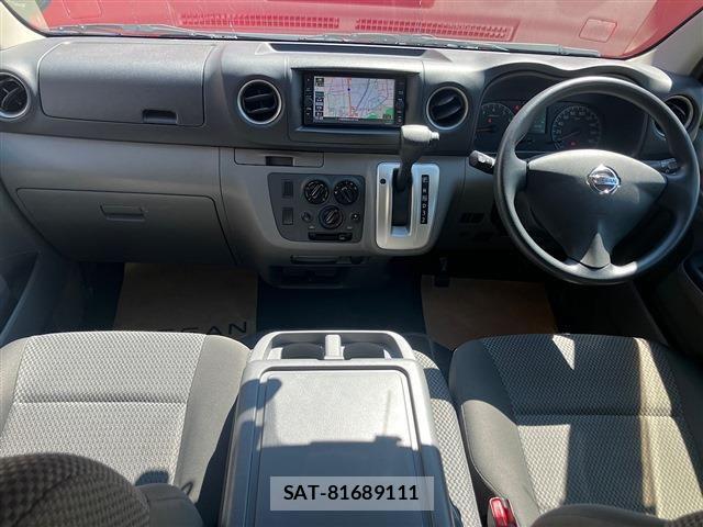 Nissan NV350 Caravan 2021-03 8881372-8