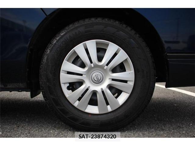 Nissan NV350 Caravan 2022-05 8881371-11