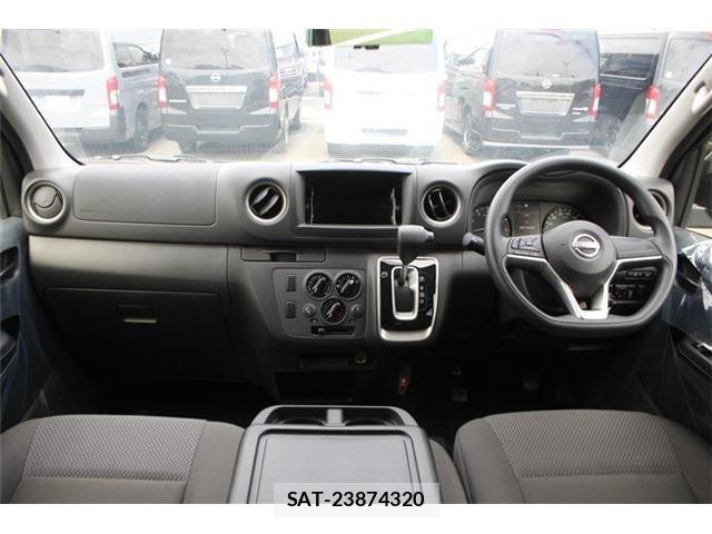 Nissan NV350 Caravan 2022-05 8881371-20