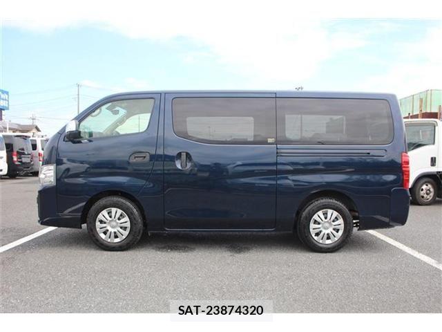 Nissan NV350 Caravan 2022-05 8881371-7