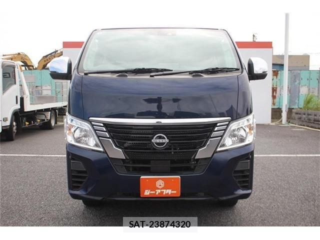 Nissan NV350 Caravan 2022-05 8881371-8