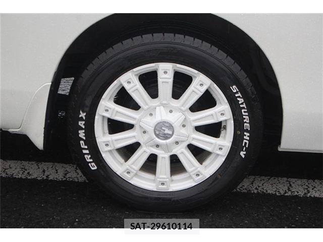 Nissan NV350 Caravan 2017-08 8881373-15