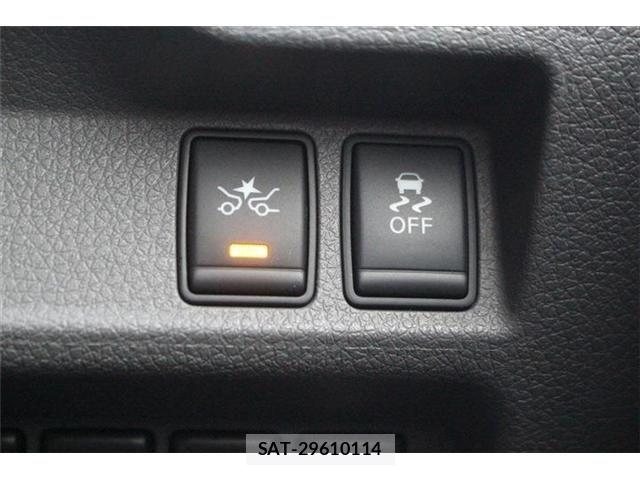 Nissan NV350 Caravan 2017-08 8881373-5