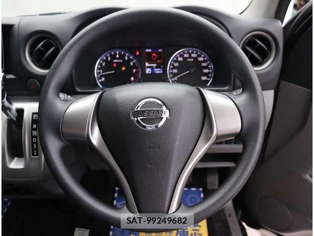 Nissan NV350 Caravan 2017-08 8881370-17
