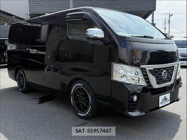 Nissan NV350 Caravan 2017-08 8881369-10