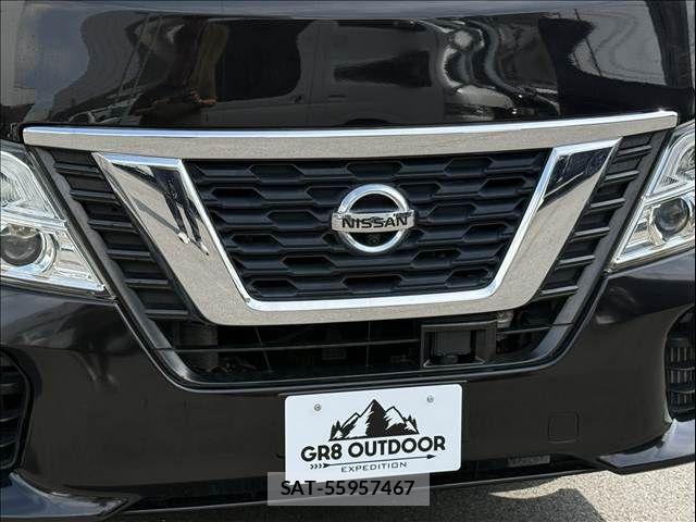 Nissan NV350 Caravan 2017-08 8881369-26