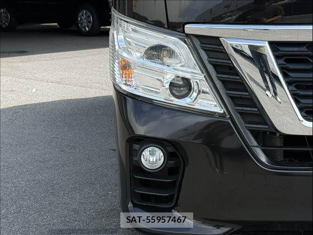 Nissan NV350 Caravan 2017-08 8881369-4